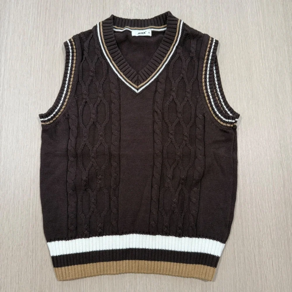Boy's Preppy V-Neck Cable Knit Sweater Size 6